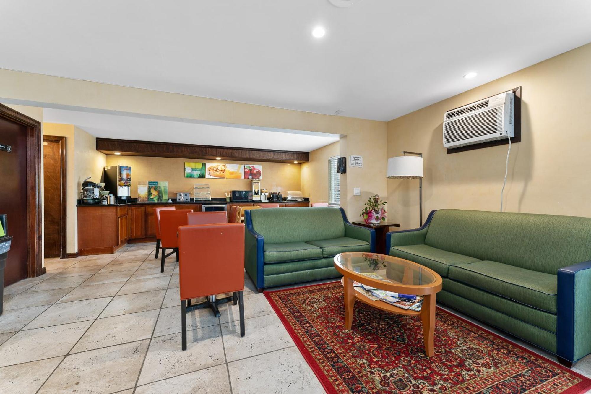 Quality Inn & Suites Okanogan - Omak Exterior photo